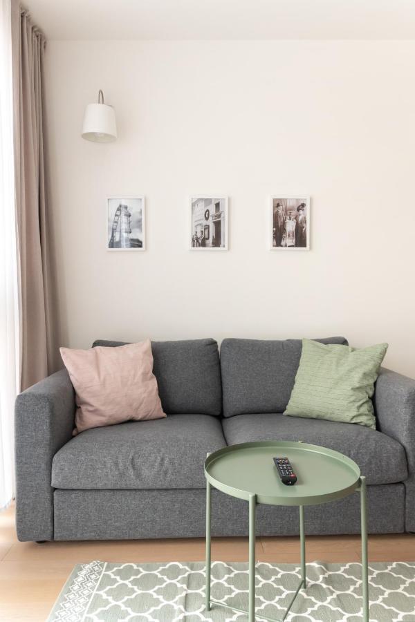 Quiet And Cozy Apartment Next To Mariahilfer Strasse And Naschmarkt With Ac, Minimum 30 Nights Wina Bagian luar foto